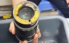 Du khách Trung Quốc giấu gần 2kg vàng trong ống kính máy ảnh qua sân bay Nội Bài