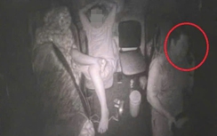 Biết phạt nặng, vì sao nhiều tài xế vẫn nghe điện thoại khi lái ô tô trên cao tốc?