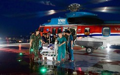 Trực thăng bay xuyên đêm đưa ngư dân nhiễm trùng ổ bụng từ Trường Sa về đất liền