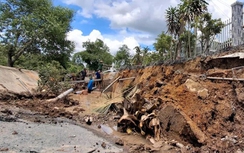 Sạt lở đe dọa nhiều tỉnh miền Tây