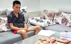 Bắt gã đàn ông cùng 5.000 viên thuốc lắc ngụy trang trong các gói thực phẩm chức năng