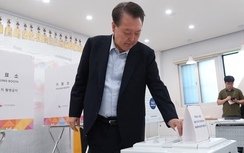 Hàn Quốc chọn Tổng thống mới, hàng triệu cử tri đi bầu từ sáng sớm