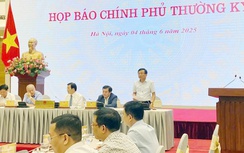 Thứ trưởng Nguyễn Danh Huy thông tin về phương án bỏ giấy phép xây dựng