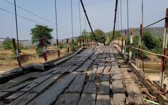 Hàng loạt cầu treo ở Gia Lai xuống cấp