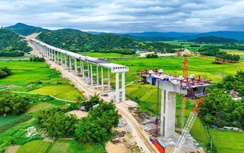 Phó Thủ tướng: Tập trung tối đa cao điểm về đích các cao tốc dọc miền Trung