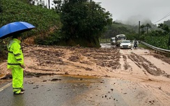 Lai Châu: Sạt lở đất nhiều tuyến đường, giao thông bị chia cắt nghiêm trọng