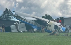 Mỹ: Rơi máy bay nhảy dù, toàn bộ 20 hành khách và phi hành đoàn may mắn sống sót