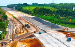 Phê bình nhà thầu thi công chậm tiến độ cao tốc Biên Hòa - Vũng Tàu