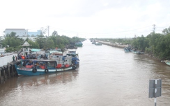 Cà Mau: Nhiều vị trí sạt lở nguy cơ đe doạ sản xuất, gây hư hỏng đường giao thông