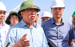 Bộ trưởng Bộ Xây dựng Trần Hồng Minh kiểm tra công tác tổ chức thi công cầu Rạch Miễu 2