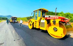 Phê bình nhà thầu thi công chậm tiến độ dự án cải tạo, nâng cấp QL14E