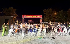 Triệu tập 33 thanh thiếu niên phóng xe lạng lách, ném vỏ chai làm vỡ kính ô tô