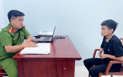 An Giang: Mang hung khí đi giải quyết mâu thuẫn rồi cướp luôn xe máy của đối thủ