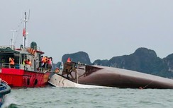 Thủ tướng yêu cầu khẩn trương cứu nạn, khắc phục hậu quả vụ lật tàu tại Quảng Ninh