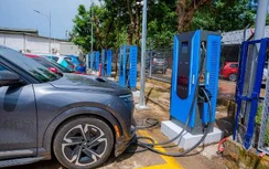 Bắt sóng xe điện sớm, chủ trạm sạc nhượng quyền chia sẻ cách đầu tư trăm tỷ “không lo lỗ”