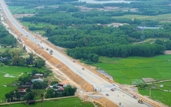 Hoàn thiện thể chế gắn với chính quyền 2 cấp, thúc đẩy tăng trưởng bền vững