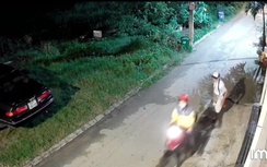 TP.HCM: Thanh niên mặc áo xe ôm công nghệ giật hơn 100 tờ vé số của người tàn tật