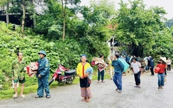 Nghệ An: Núi chực chờ sạt lở, di dời khẩn cấp 19 hộ dân bản Xói Voi