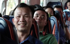 Chuyện của những cán bộ làm việc xa nhà hơn 100km sau sáp nhập