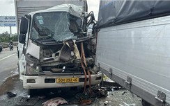 Bản tin TNGT 24/7: Tai nạn trên cầu Cần Thơ, tài xế tử vong, giao thông ùn tắc nhiều giờ