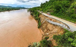 Nghệ An: Nhiều đoạn trên quốc lộ 7 sạt lở nghiêm trọng sau mưa lũ