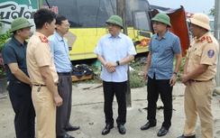 Ủy ban ATGT Quốc gia yêu cầu làm rõ trách nhiệm nhà xe vụ lật xe khách ở Hà Tĩnh