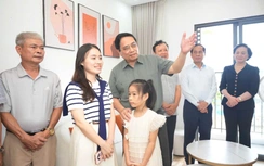 Thủ tướng Phạm Minh Chính: Khai thác hiệu quả hai bờ sông Hương, phát triển nhà ở xã hội