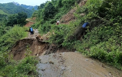 Nghệ An: 5 bản ở xã Na Loi bị cô lập do mưa lũ
