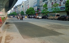 Khắc phục xong vụ xe máy sụt "hố tử thần" trên đường Trường Chinh