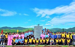 Khôi phục bia ghi dấu mối nối ray cuối cùng đường sắt xuyên Đông Dương