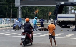 Xe tải và xe máy va chạm trên QL1, nam thanh niên tử vong tại chỗ