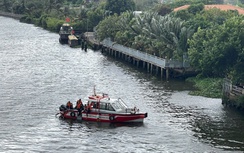 Đang tìm kiếm cô gái nghi nhảy sông Sài Gòn, phát hiện thi thể người đàn ông