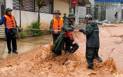 Mưa lũ tại Điện Biên: Tập trung tìm kiếm người mất tích, khắc phục các tuyến đường sạt lở