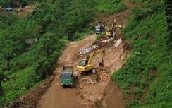 Ăn núi, ngủ rừng và lời hứa tiến độ tuyến đường hơn 1.300 tỷ đồng nối Lào Cai - Lai Châu