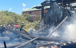 Hà Tĩnh: Cháy ngôi nhà gỗ 3 gian, thiệt hại gần 7 tỷ đồng