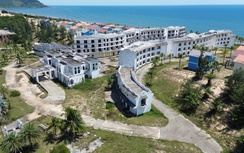 Huế: Hoang tàn khu nghỉ dưỡng bỏ hoang dọc bãi biển Lăng Cô