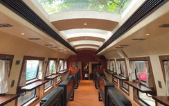 Lên tàu “Hà Nội 5 cửa ô”, ngắm phố xưa, nghe ả đào, thưởng vị Tràng An