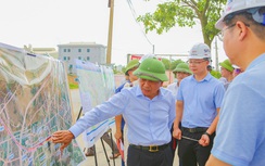 Thứ trưởng Nguyễn Danh Huy kiểm tra vị trí đề xuất xây dựng ga Văn Lâm ở Hưng Yên