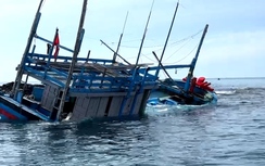 Đắk Lắk: Kịp thời cứu hộ tàu cá cùng 5 ngư dân gặp nạn trên biển