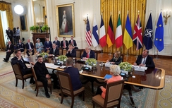 Ông Trump ra tuyên bố sau cuộc gặp Tổng thống Ukraine Zelensky và lãnh đạo châu Âu