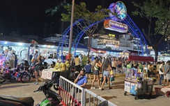Chợ đêm du lịch Đà Nẵng nhếch nhác vì hàng rong