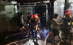 Hưng Yên: Giải cứu 7 người trong vụ cháy nhà 3 tầng