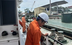 Hàng hải yêu cầu tăng cường kiểm tra phao, luồng, chủ động ứng phó hoàn lưu bão số 5