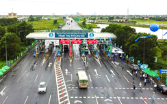 Kỳ vọng bớt ùn tắc tại trạm thu phí nhờ chế tài mới