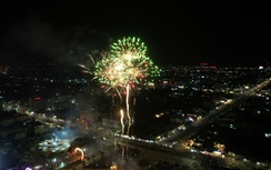 Cà Mau bắn pháo hoa tại 2 điểm chào mừng dịp 2/9