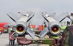 Tận mắt chiêm ngưỡng dàn vũ khí, khí tài hiện đại tại Triển lãm Thành tựu đất nước 80 năm