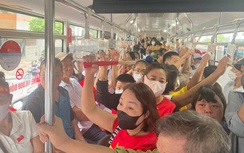 Tàu điện, xe buýt phục vụ hành khách xuyên lễ Quốc khánh