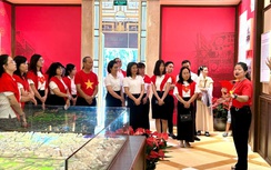 Nhiều "địa chỉ đỏ" tại Hà Nội thu hút khách tham quan dịp Quốc khánh