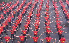 Gần 800 người đồng diễn rực rỡ mừng Tết Độc lập tại TP.HCM