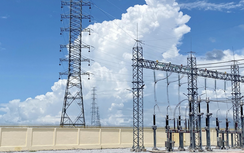 Xuyên lễ trên công trình điện: Những người thợ điện miền Nam giữ dòng sáng không ngừng